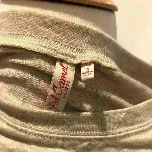 Red Camel Long sleeve Tee - Picture 4 of 4